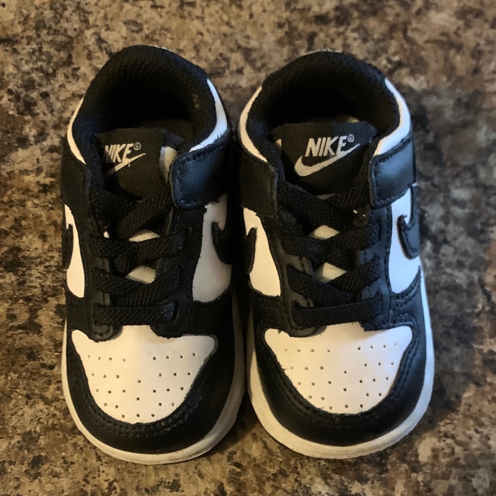 Nike Kids Black and White Sneakers